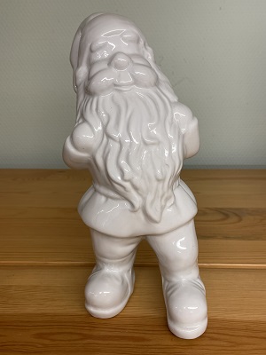 1309-4342-B TOMTE MED KORG PÅ RYGGEN 15 CM