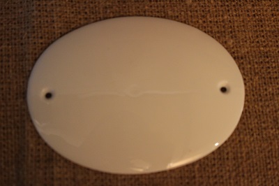 0410-0013 Oval skylt 11x8,5 cm